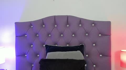   online show from 23, 1, 2025