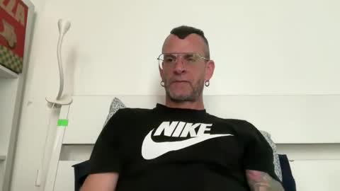 Jonathan Deep online show from 11, 4, 2026