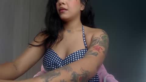 Snapshot of obeyval chatting on 26, 9, 2025 Vale online show from 26, 9, 2025