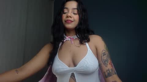 Snapshot of obeyval chatting on 8, 10, 2025 Vale online show from 8, 10, 2025