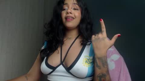 Snapshot of obeyval chatting on 25, 10, 2025 Vale online show from 25, 10, 2025