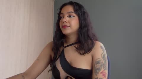 Snapshot of obeyval chatting on 30, 10, 2025 Vale online show from 30, 10, 2025