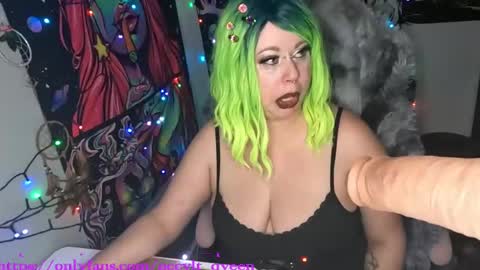 occvlt qveen online show from 30, 12, 2024