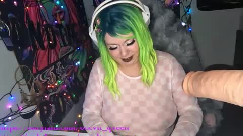 occvlt qveen online show from 4, 1, 2025