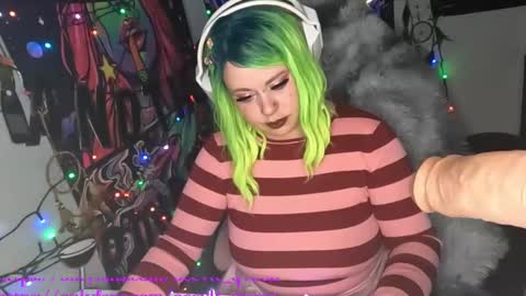 occvlt qveen online show from 11, 1, 2025