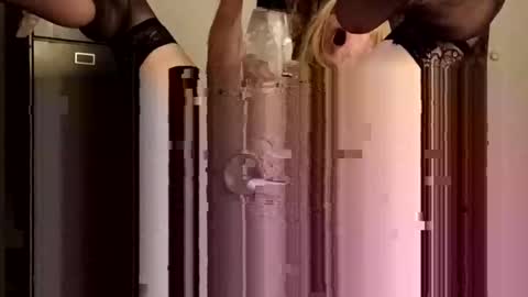 Snapshot of ocnyrmvntufr chatting on 14, 11, 2025 ocnyrmvntufr online show from 14, 11, 2025