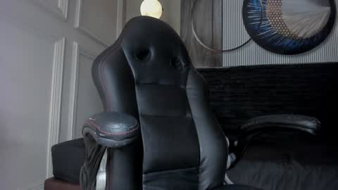 independent model online show from 6, 12, 2024