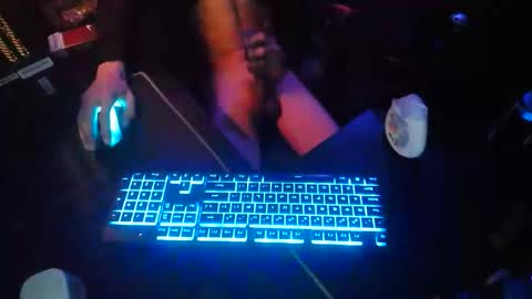 Snapshot of octopusstork chatting on 3, 3, 2026 PetiteDabs1994 online show from 3, 3, 2026