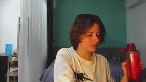 Evie online show from 8, 12, 2024