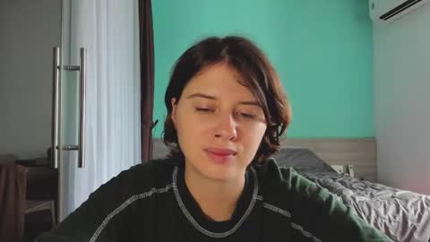 Evie online show from 13, 12, 2024