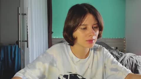 Evie online show from 22, 12, 2024