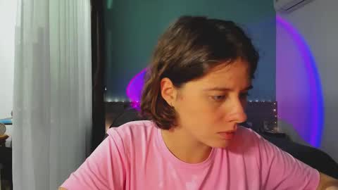 Evie online show from 6, 1, 2025