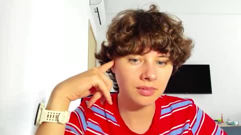 Evie online show from 11, 3, 2026