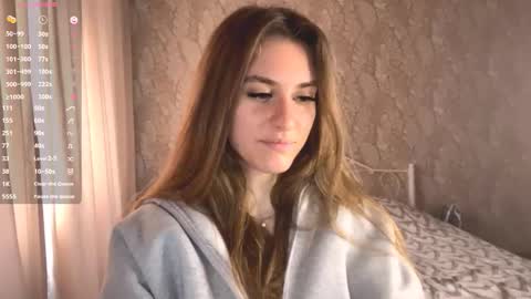 Mia online show from 18, 9, 2025