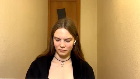 Snapshot of odelynacrook chatting on 9, 9, 2025 Aneta Bruno online show from 9, 9, 2025