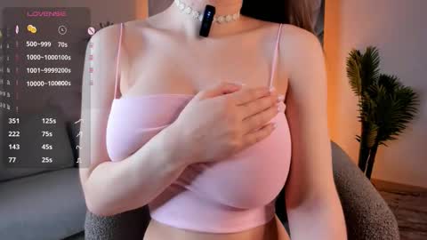 Lynna online show from 8, 10, 2025