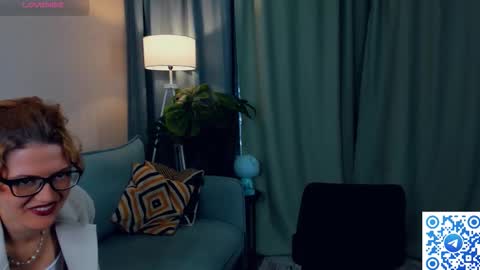 Snapshot of odettechurchwell chatting on 29, 10, 2025 Eli online show from 29, 10, 2025