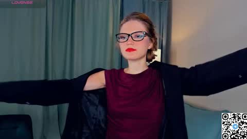 Snapshot of odettechurchwell chatting on 5, 11, 2025 Eli online show from 5, 11, 2025