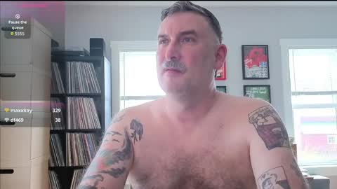 Snapshot of office_dad chatting on 1, 5, 2026 Office Dad online show from 1, 5, 2026