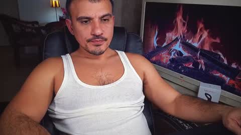 Snapshot of officeman7 chatting on 11, 12, 2024 officeman7 online show from 11, 12, 2024