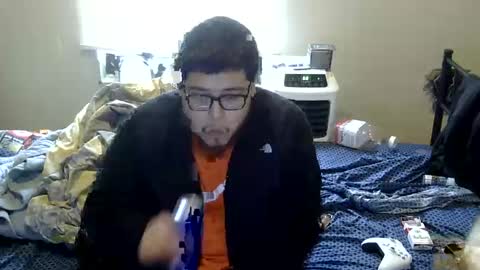 Snapshot of oflores77 chatting on 13, 10, 2025 oscar flores online show from 13, 10, 2025