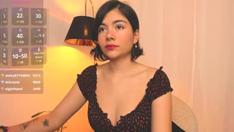 Snapshot of oh__holly chatting on 8, 12, 2024 Holly online show from 8, 12, 2024