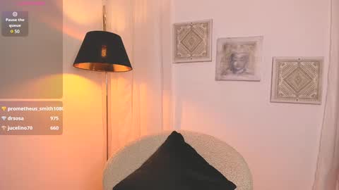 Snapshot of oh__holly chatting on 8, 2, 2025 Holly online show from 8, 2, 2025