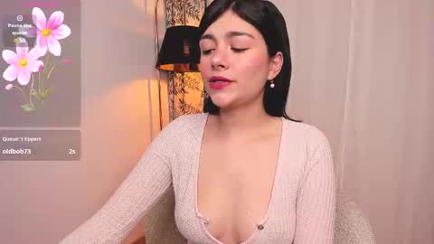 Snapshot of oh__holly chatting on 18, 10, 2025 Holly online show from 18, 10, 2025