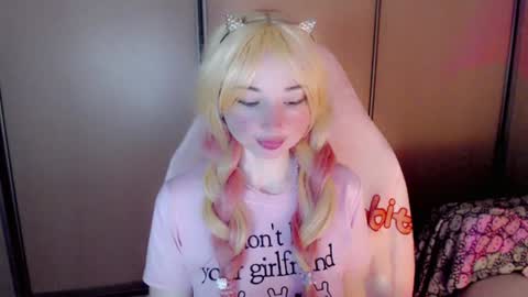 Snapshot of oh_pichuu chatting on 15, 6, 2026 Milly online show from 15, 6, 2026