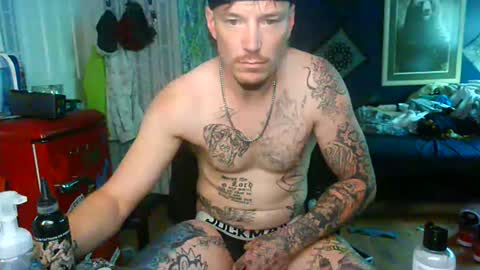 Snapshot of oh_you_know69 chatting on 29, 4, 2026 who dares toss me some tips lets have fun online show from 29, 4, 2026