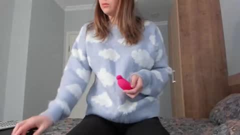 Snapshot of ohh_alice chatting on 19, 2, 2025 Alice online show from 19, 2, 2025