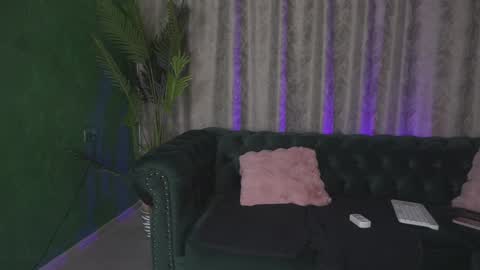 Julia online show from 6, 2, 2025