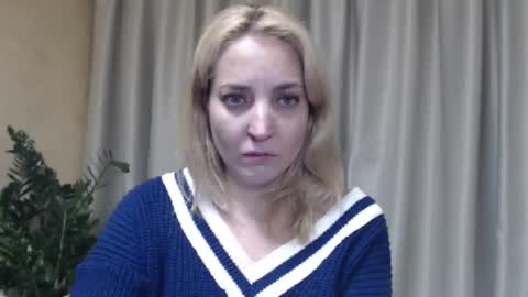 Snapshot of ohsweetmari chatting on 23, 10, 2025 Mari online show from 23, 10, 2025