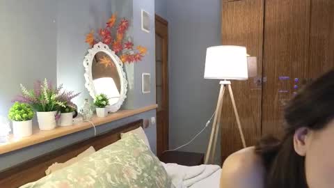 Ami online show from 8, 11, 2025