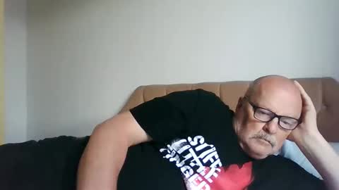 Snapshot of old_fkrr_ chatting on 10, 9, 2025 old_fkrr_ online show from 10, 9, 2025