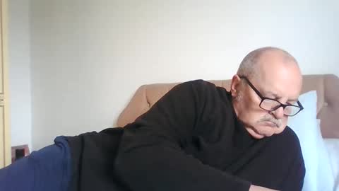 Snapshot of old_fkrr_ chatting on 27, 9, 2025 old_fkrr_ online show from 27, 9, 2025