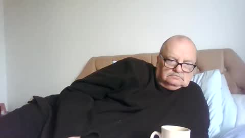 Snapshot of old_fkrr_ chatting on 3, 10, 2025 old_fkrr_ online show from 3, 10, 2025