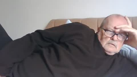 Snapshot of old_fkrr_ chatting on 7, 10, 2025 old_fkrr_ online show from 7, 10, 2025