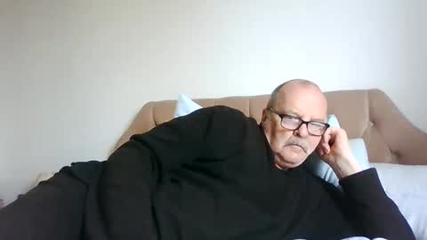 Snapshot of old_fkrr_ chatting on 9, 10, 2025 old_fkrr_ online show from 9, 10, 2025