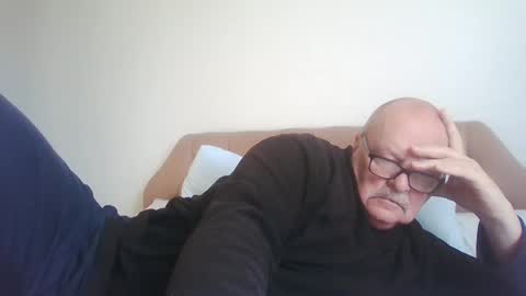 Snapshot of old_fkrr_ chatting on 24, 10, 2025 old_fkrr_ online show from 24, 10, 2025