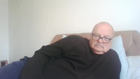 Snapshot of old_fkrr_ chatting on 27, 10, 2025 old_fkrr_ online show from 27, 10, 2025