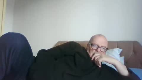 Snapshot of old_fkrr_ chatting on 3, 11, 2025 old_fkrr_ online show from 3, 11, 2025