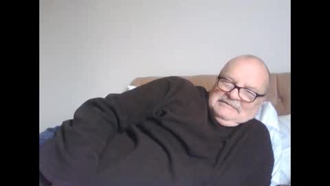 Snapshot of old_fkrr_ chatting on 13, 11, 2025 old_fkrr_ online show from 13, 11, 2025