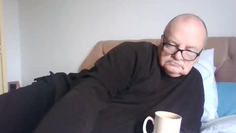 Snapshot of old_fkrr_ chatting on 16, 11, 2025 old_fkrr_ online show from 16, 11, 2025