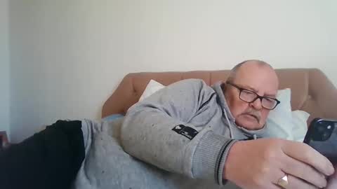 Snapshot of old_fkrr_ chatting on 20, 11, 2025 old_fkrr_ online show from 20, 11, 2025