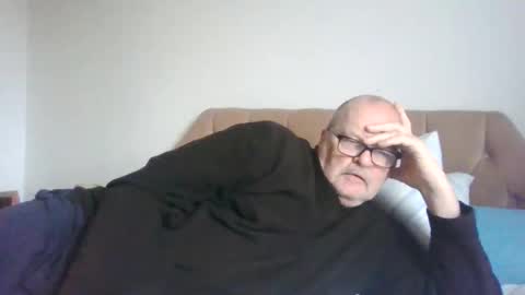 Snapshot of old_fkrr_ chatting on 18, 12, 2025 old_fkrr_ online show from 18, 12, 2025