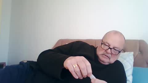 Snapshot of old_fkrr_ chatting on 19, 12, 2025 old_fkrr_ online show from 19, 12, 2025