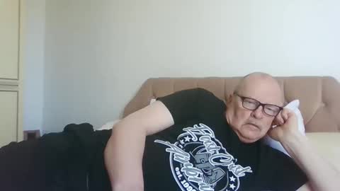 Snapshot of old_fkrr_ chatting on 24, 4, 2026 old_fkrr_ online show from 24, 4, 2026