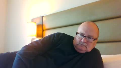 Snapshot of old_fkrr_ chatting on 3, 5, 2026 old_fkrr_ online show from 3, 5, 2026