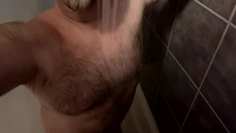 Snapshot of oldbones2 chatting on 4, 10, 2025 oldbones2 online show from 4, 10, 2025